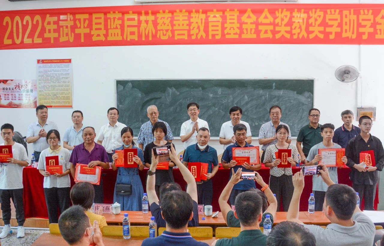 33333-4 pg国际-不凡成就非凡,相信品牌的力量